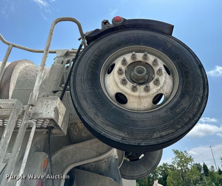 image for item DS2132 2015 Kenworth W900  ready mix truck