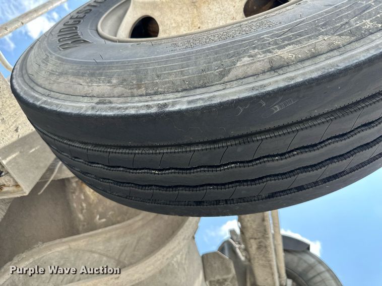 image for item DS2132 2015 Kenworth W900  ready mix truck