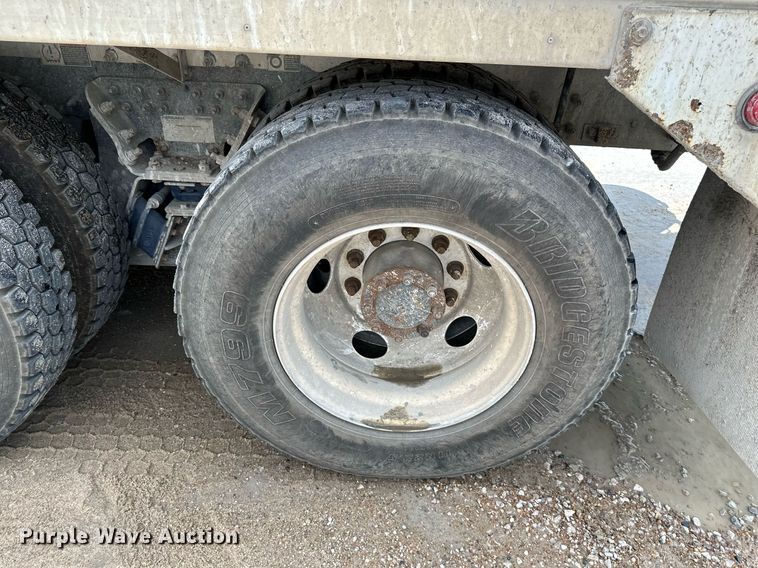 image for item DS2132 2015 Kenworth W900  ready mix truck