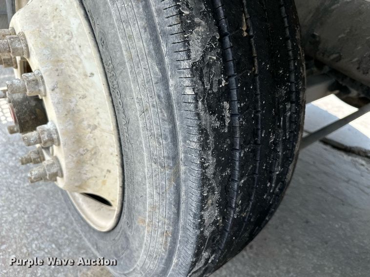 image for item DS2132 2015 Kenworth W900  ready mix truck