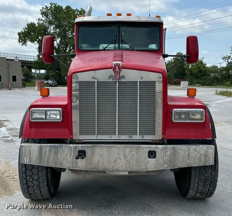 image for item DS2133 2015 Kenworth W900  ready mix truck