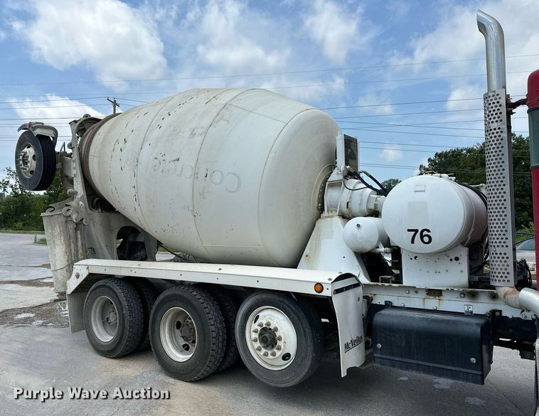 image for item DS2133 2015 Kenworth W900  ready mix truck