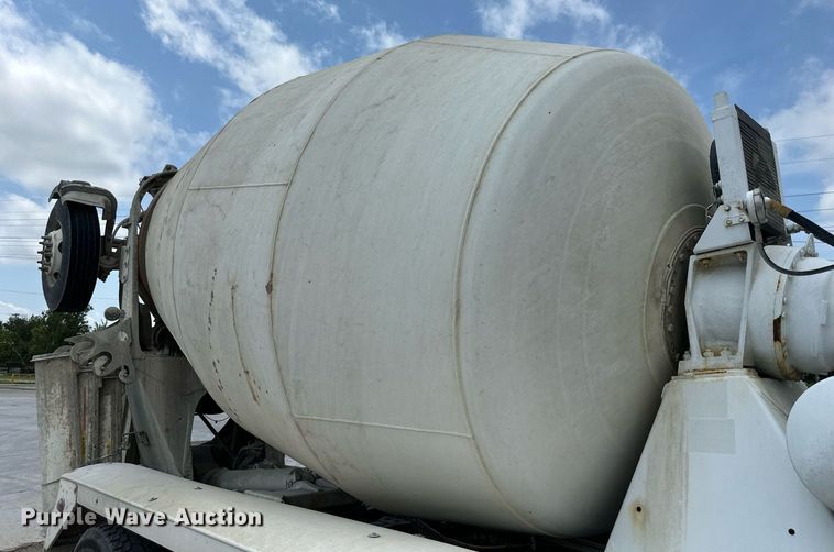 image for item DS2133 2015 Kenworth W900  ready mix truck