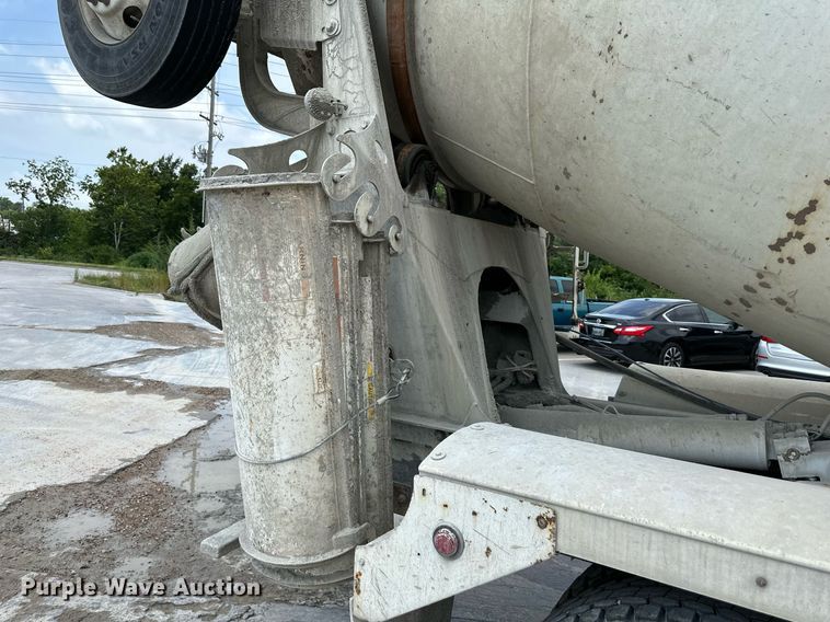 image for item DS2133 2015 Kenworth W900  ready mix truck