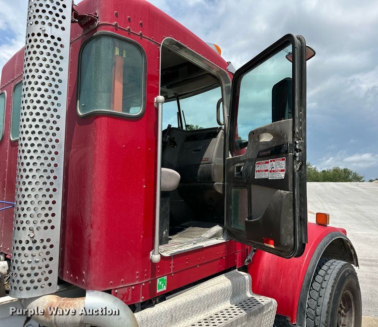 image for item DS2133 2015 Kenworth W900  ready mix truck