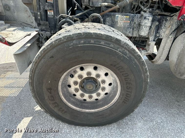 image for item DS2133 2015 Kenworth W900  ready mix truck