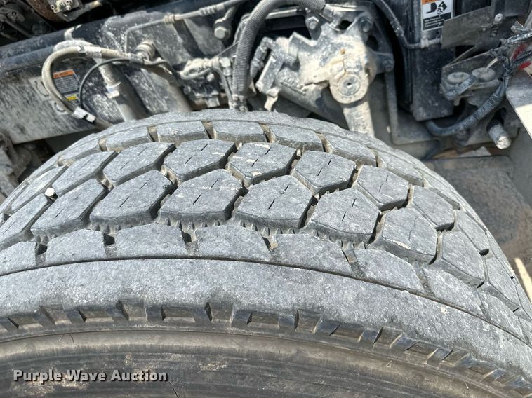 image for item DS2133 2015 Kenworth W900  ready mix truck