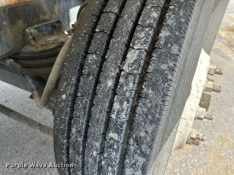 image for item DS2133 2015 Kenworth W900  ready mix truck