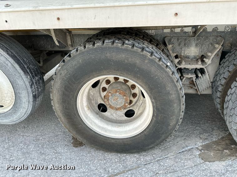 image for item DS2133 2015 Kenworth W900  ready mix truck