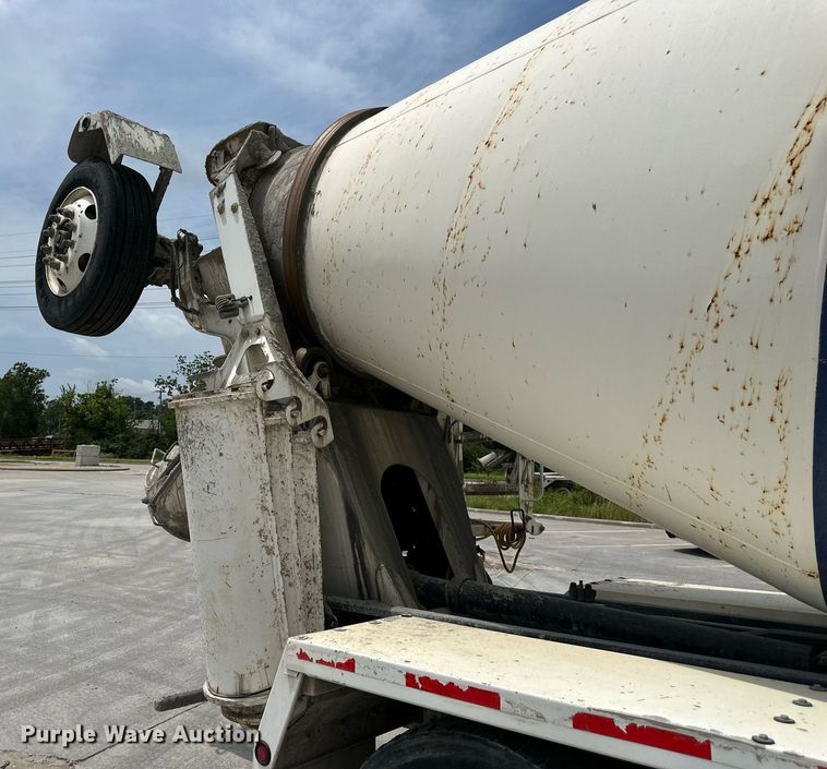 image for item DS2134 2014 Kenworth W900  ready mix truck