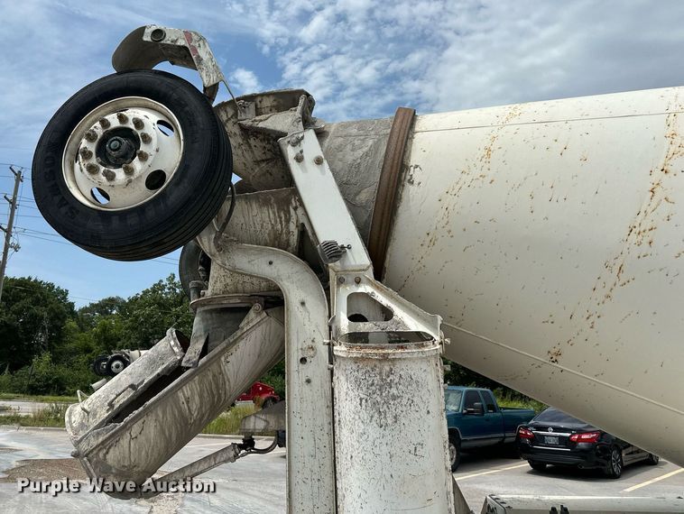 image for item DS2134 2014 Kenworth W900  ready mix truck