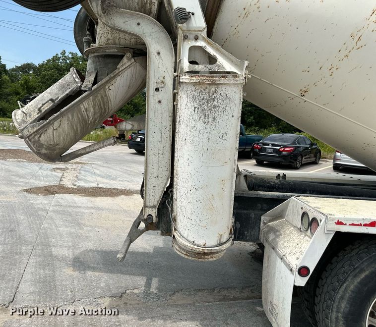 image for item DS2134 2014 Kenworth W900  ready mix truck