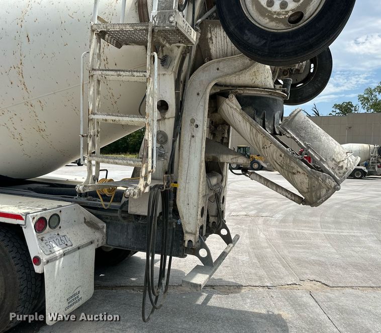 image for item DS2134 2014 Kenworth W900  ready mix truck