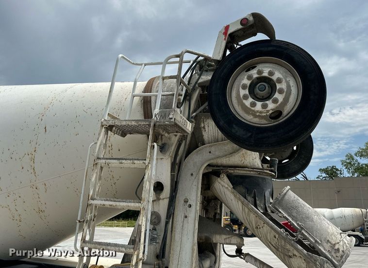 image for item DS2134 2014 Kenworth W900  ready mix truck