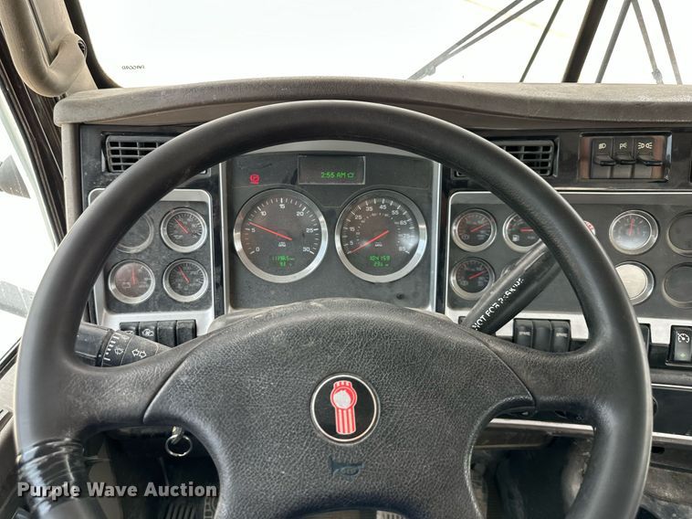 image for item DS2134 2014 Kenworth W900  ready mix truck