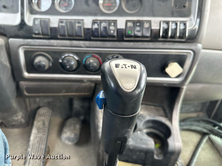 image for item DS2134 2014 Kenworth W900  ready mix truck