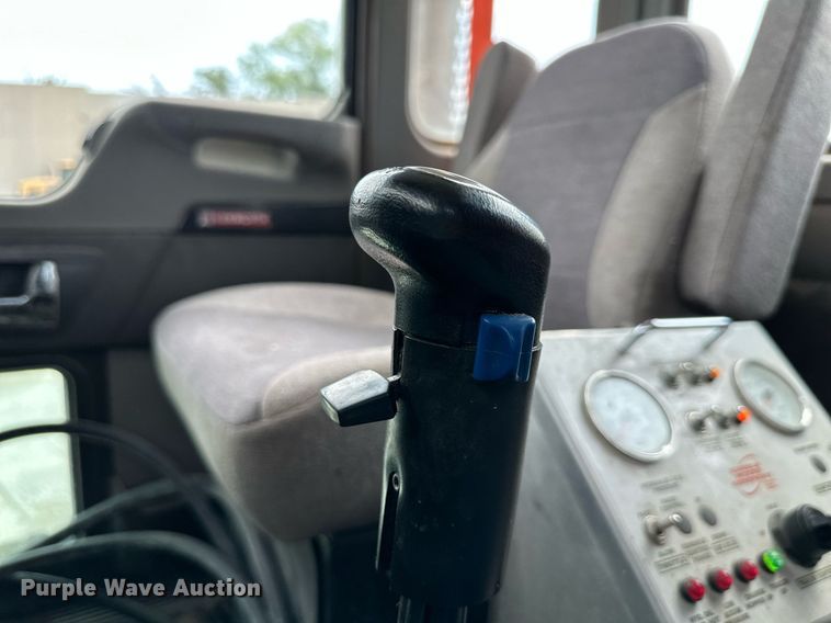 image for item DS2134 2014 Kenworth W900  ready mix truck