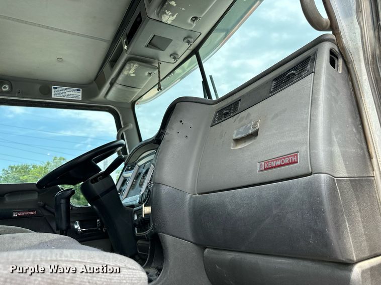 image for item DS2134 2014 Kenworth W900  ready mix truck