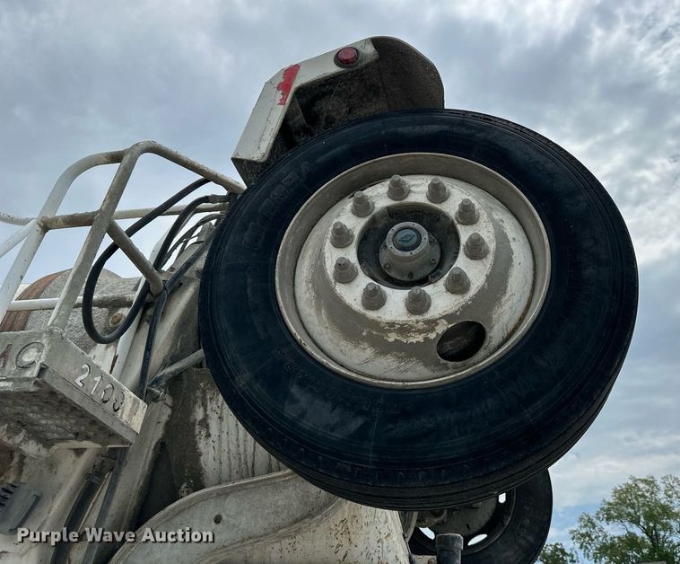 image for item DS2134 2014 Kenworth W900  ready mix truck