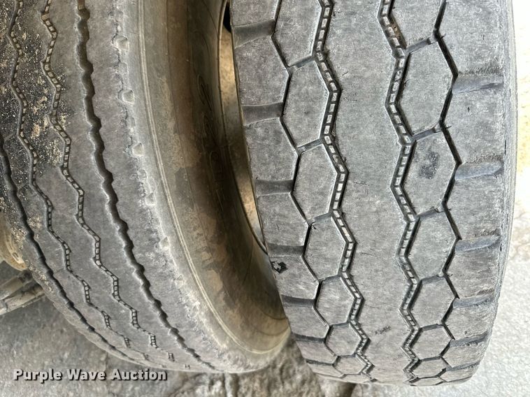 image for item DS2134 2014 Kenworth W900  ready mix truck