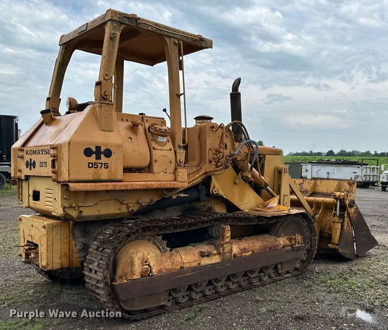 image for item DS2142 1990 Komatsu D57S-1 track loader