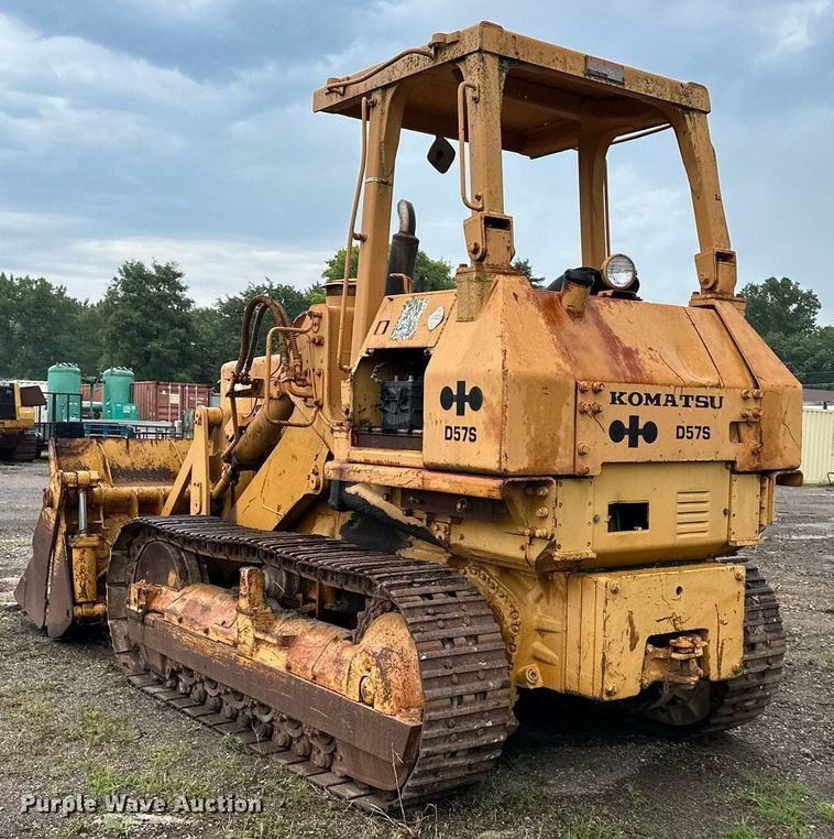 image for item DS2142 1990 Komatsu D57S-1 track loader