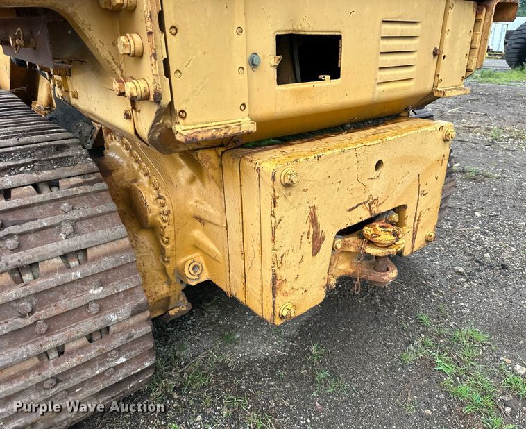 image for item DS2142 1990 Komatsu D57S-1 track loader