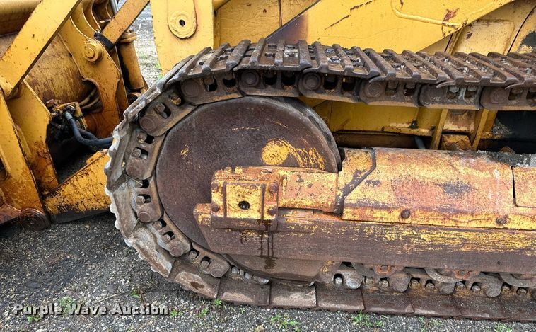 image for item DS2142 1990 Komatsu D57S-1 track loader