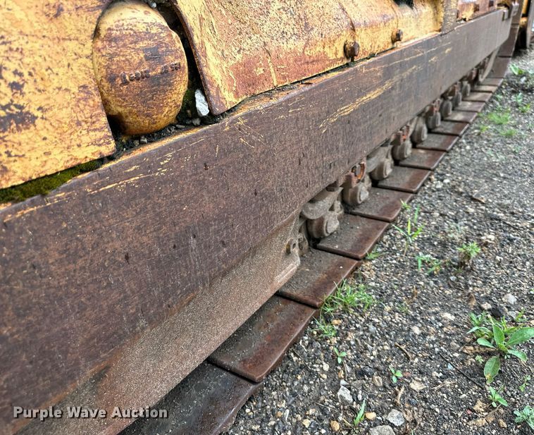 image for item DS2142 1990 Komatsu D57S-1 track loader