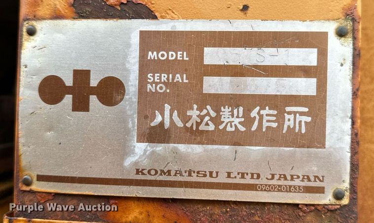 image for item DS2142 1990 Komatsu D57S-1 track loader