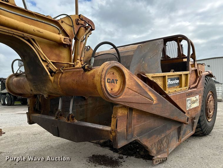 image for item DS2158 1984 Caterpillar 627B  conventional scraper
