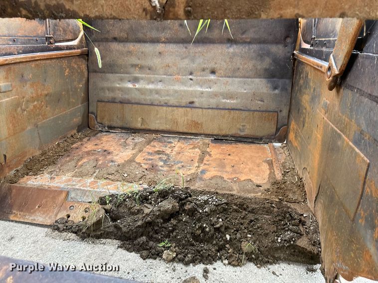 image for item DS2158 1984 Caterpillar 627B  conventional scraper