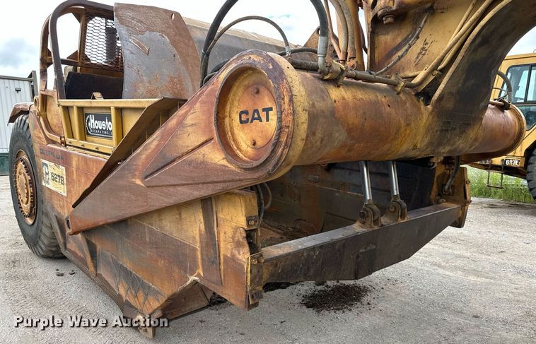 image for item DS2158 1984 Caterpillar 627B  conventional scraper