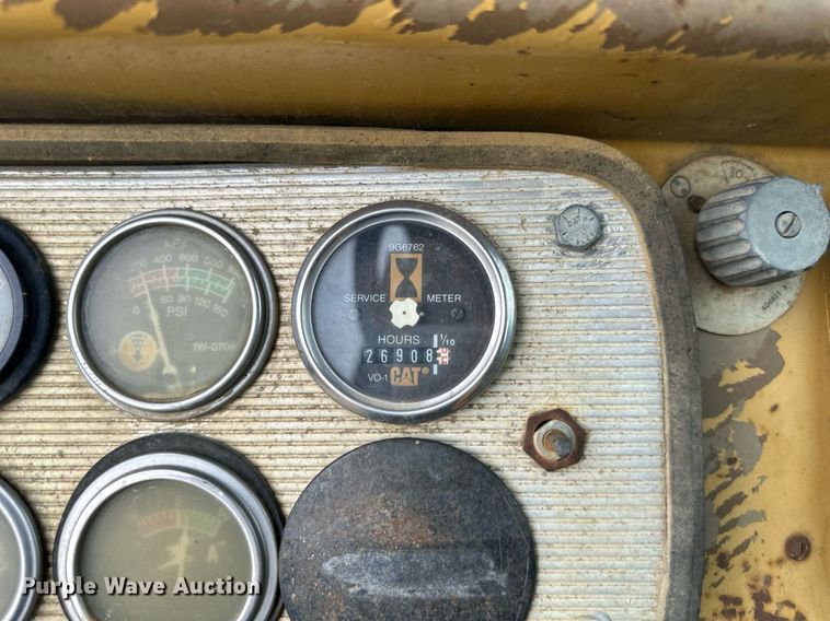 image for item DS2158 1984 Caterpillar 627B  conventional scraper