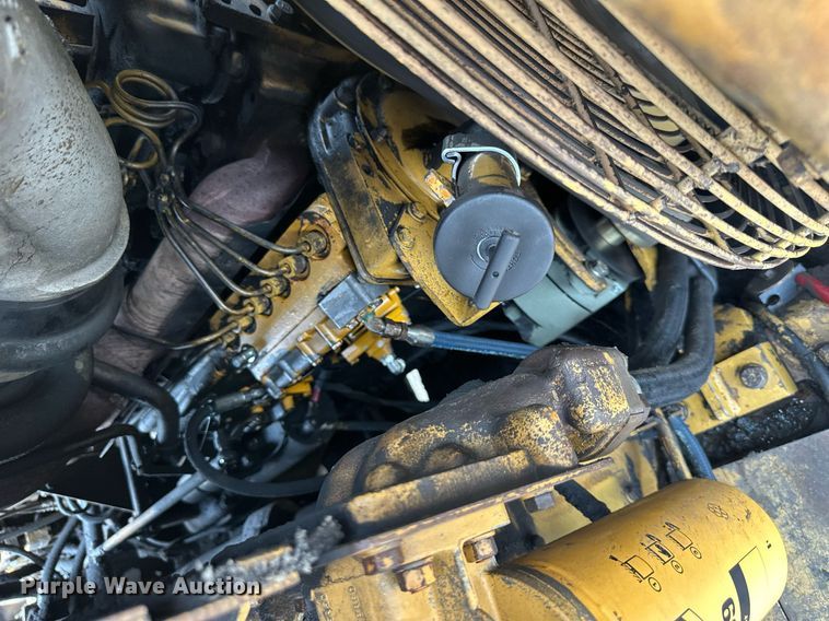 image for item DS2158 1984 Caterpillar 627B  conventional scraper
