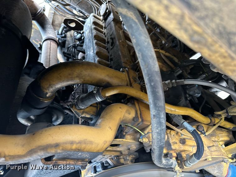 image for item DS2158 1984 Caterpillar 627B  conventional scraper