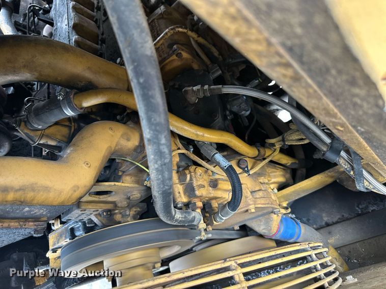 image for item DS2158 1984 Caterpillar 627B  conventional scraper