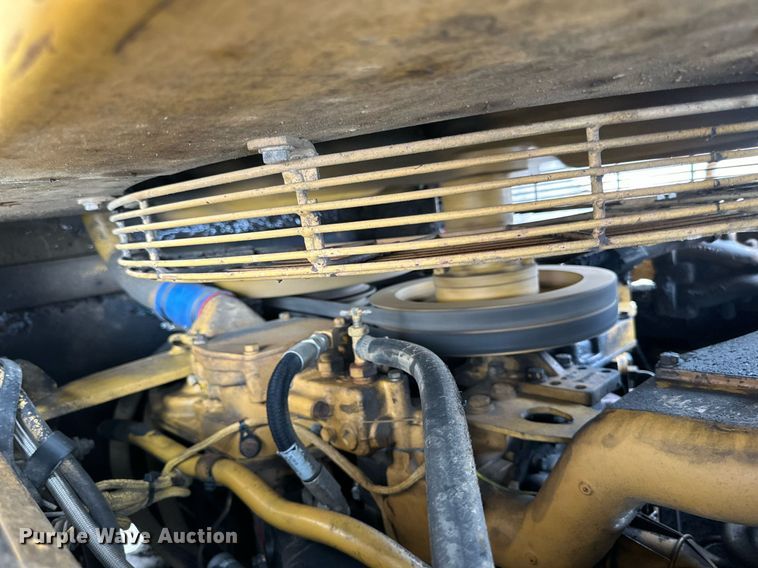 image for item DS2158 1984 Caterpillar 627B  conventional scraper