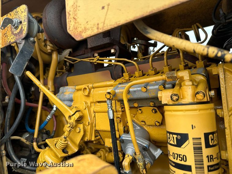 image for item DS2158 1984 Caterpillar 627B  conventional scraper