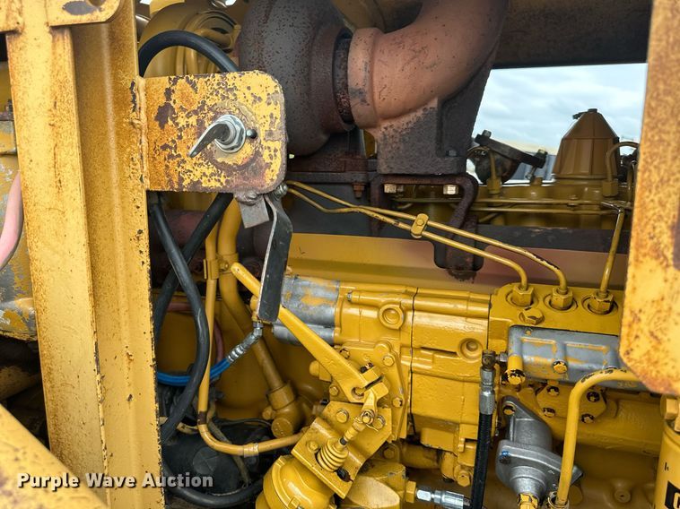 image for item DS2158 1984 Caterpillar 627B  conventional scraper