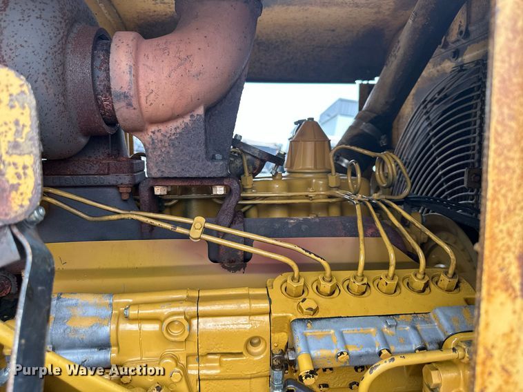image for item DS2158 1984 Caterpillar 627B  conventional scraper