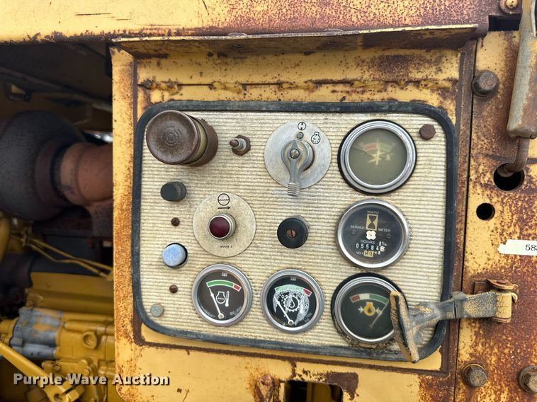 image for item DS2158 1984 Caterpillar 627B  conventional scraper