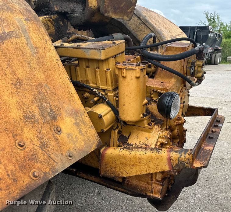 image for item DS2158 1984 Caterpillar 627B  conventional scraper