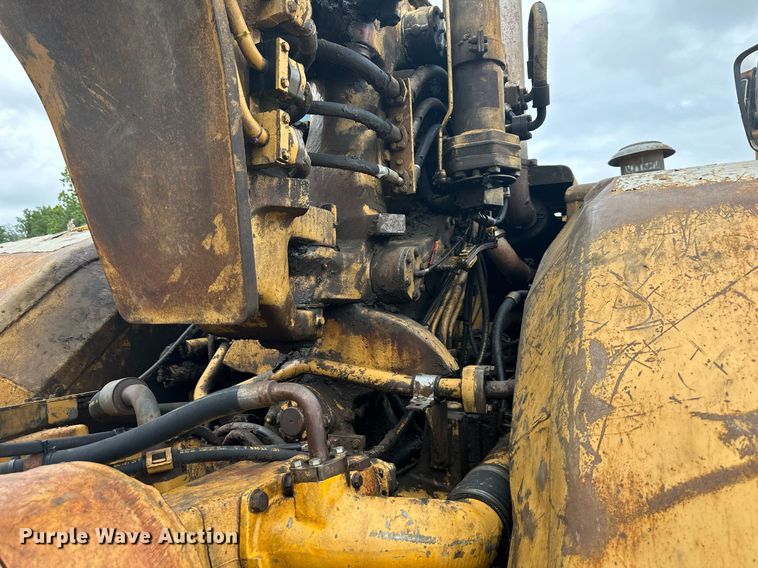 image for item DS2158 1984 Caterpillar 627B  conventional scraper
