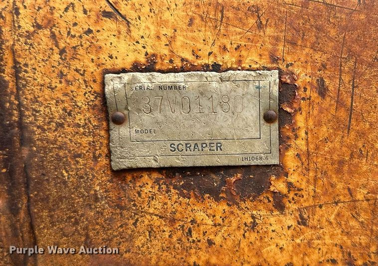 image for item DS2158 1984 Caterpillar 627B  conventional scraper