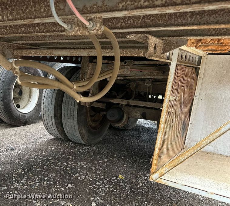 image for item DS2159 1996 Wabash SA95MCW  dry van office trailer