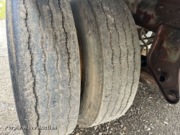 image for item DS2159 1996 Wabash SA95MCW  dry van office trailer