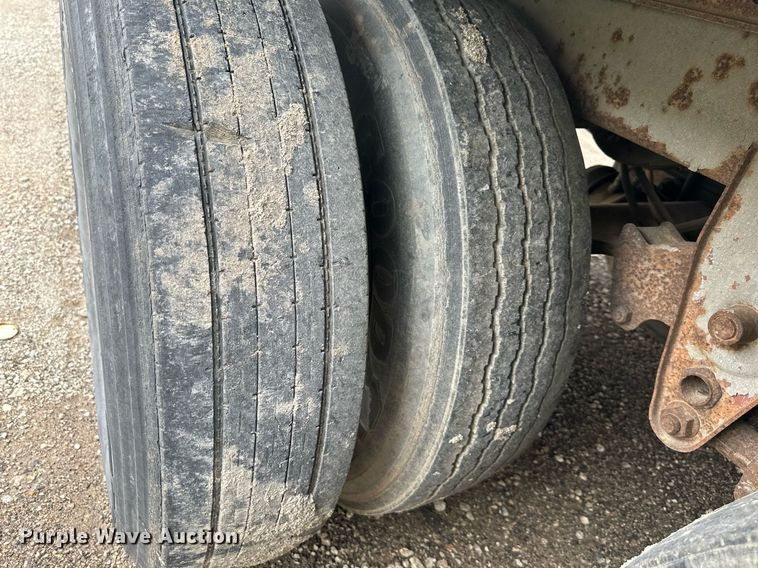 image for item DS2159 1996 Wabash SA95MCW  dry van office trailer