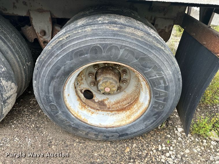 image for item DS2159 1996 Wabash SA95MCW  dry van office trailer