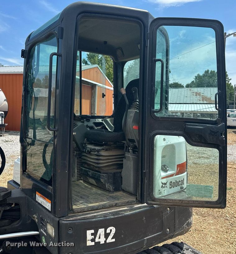 image for item DS2187 2016 Bobcat E42  mini excavator